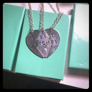 BEST BITCHES necklace heart trio